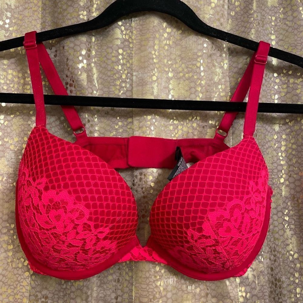 Victorias Secret Red Pink Lace Very Sexy Push Up Bra 34D NWOT